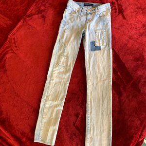 Size 0 Rock & Republic SKINNY Jeans with Patches
